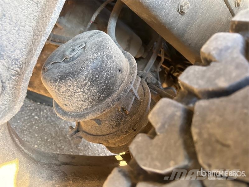 Kenworth C500 8x6 Sleeper Winch Truck Műszaki mentők