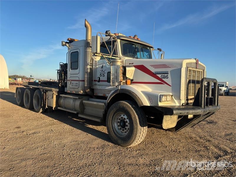 Kenworth C500 8x6 Sleeper Winch Truck Műszaki mentők
