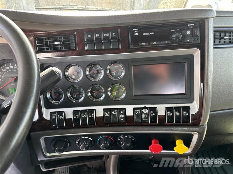 Kenworth C500 8x6 Sleeper Winch Truck Автомобили за пътна помощ