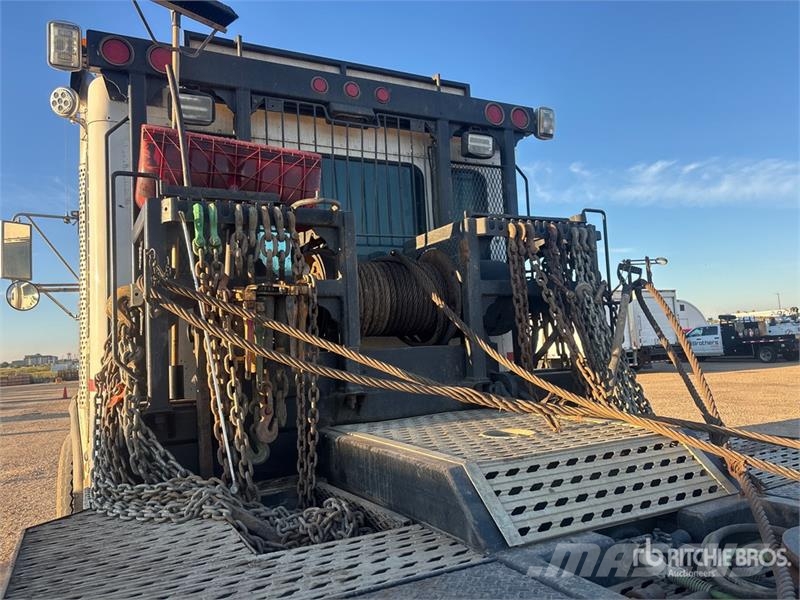 Kenworth C500 8x6 Sleeper Winch Truck Műszaki mentők