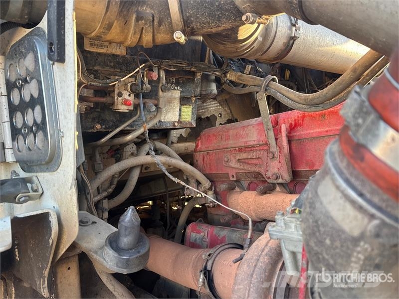 Kenworth C500 8x6 Sleeper Winch Truck Műszaki mentők