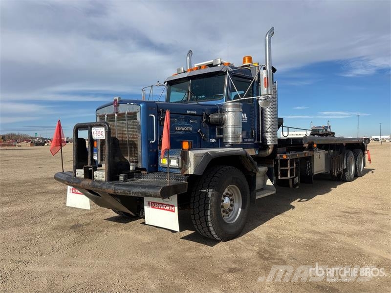 Kenworth C500B Tovornjaki s kesonom/platojem