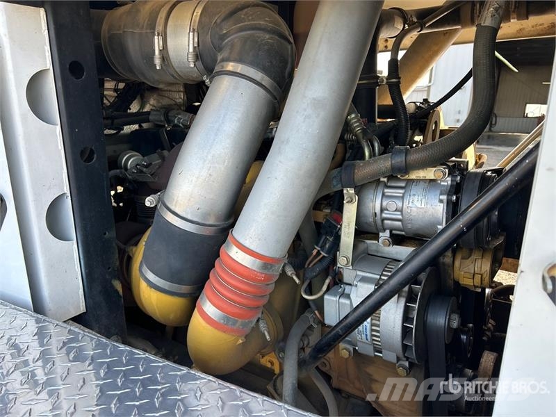 Kenworth C500B Pritschenwagen/Pritschenwagen mit Seitenklappe