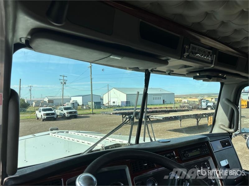 Kenworth C500B Pritschenwagen/Pritschenwagen mit Seitenklappe
