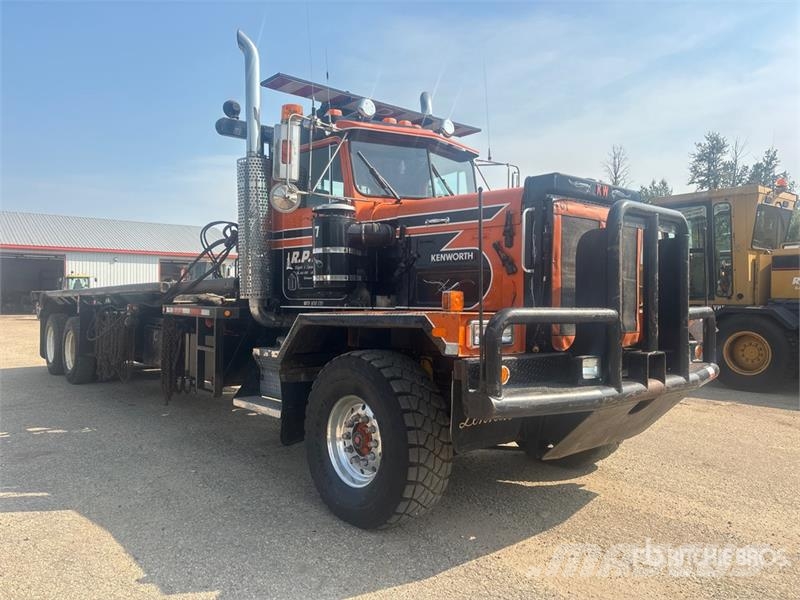 Kenworth C520 6x4 318 in WB Bed Truck Flatbed / Dropside trucks