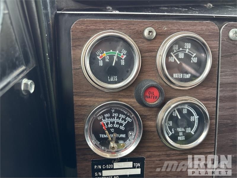 Kenworth C520 6x6 Water Truck صهاريج مياه