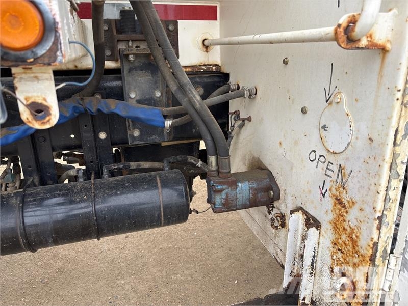 Kenworth C520 6x6 Water Truck صهاريج مياه