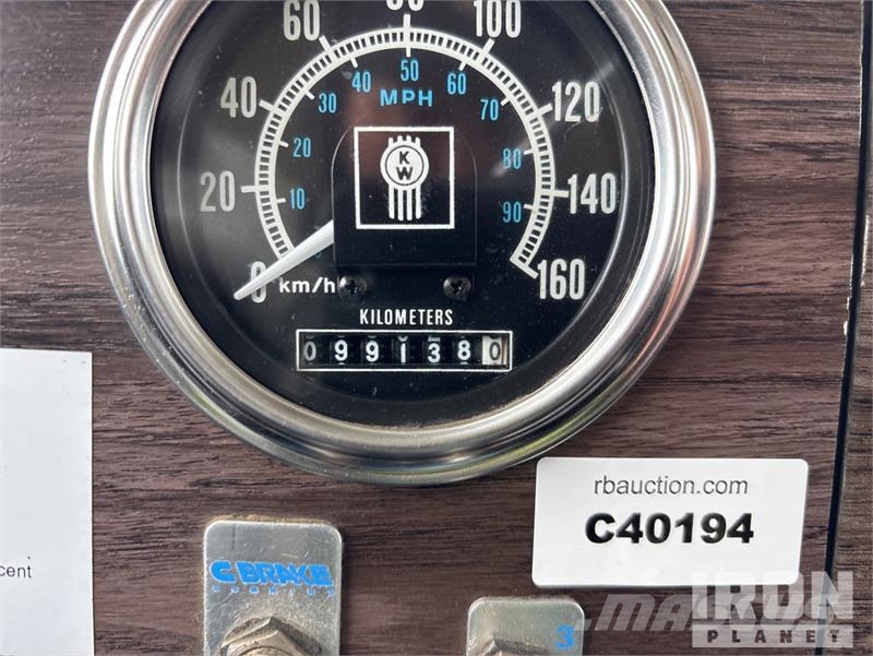 Kenworth C520 6x6 Water Truck صهاريج مياه