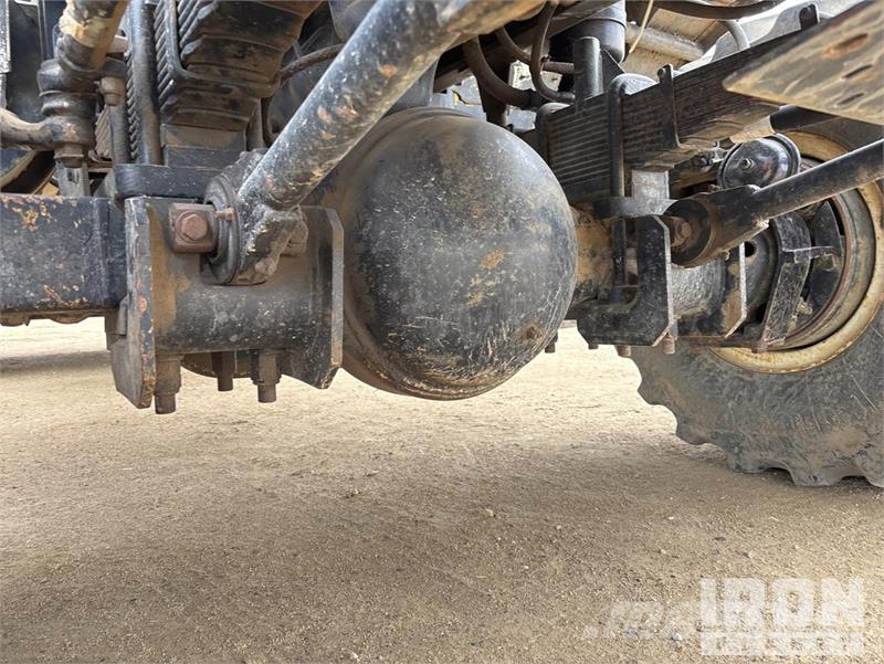 Kenworth C520 6x6 Water Truck صهاريج مياه