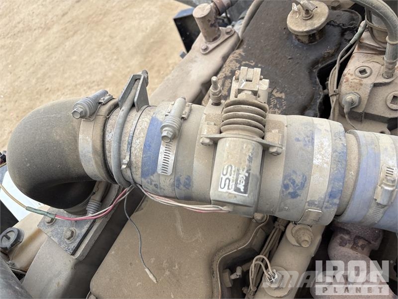Kenworth C520 6x6 Water Truck صهاريج مياه