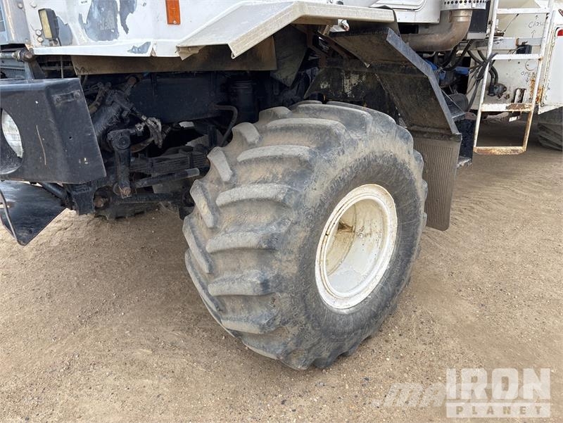 Kenworth C520 6x6 Water Truck صهاريج مياه