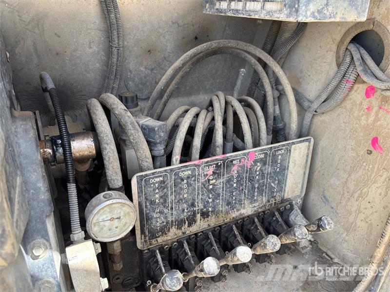 Kenworth Foremost Rival T7 on Kenworth T300 6x4 Vacuum Exc 组合/真空油槽车