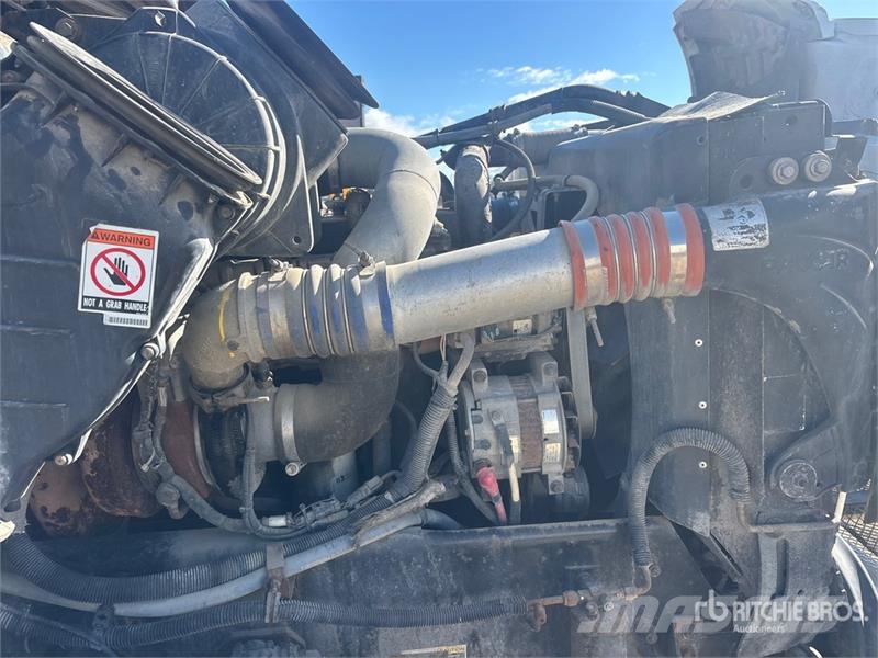 Kenworth Hiab 200 C-5 Knuckle Boom on Kenworth T370 4x2 Bo Tovornjaki z žerjavom