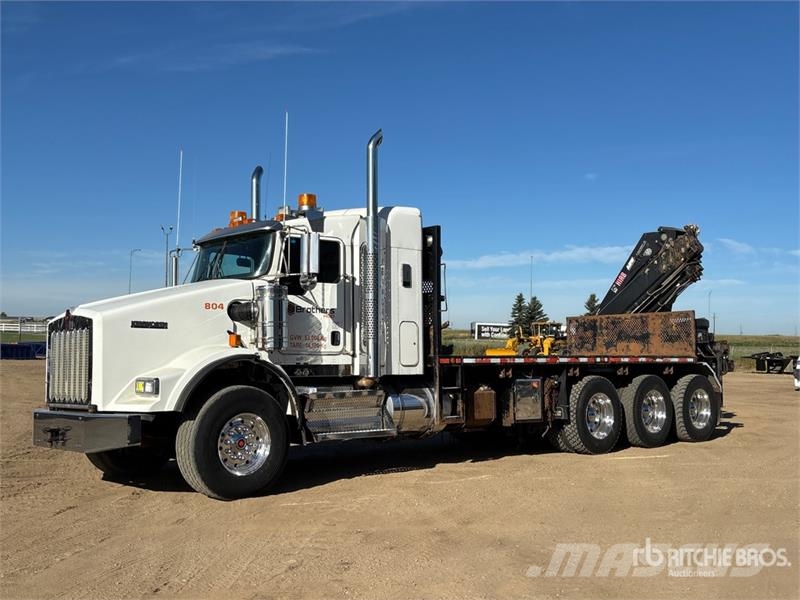 Kenworth Hiab 211 E P-5 HiDuo 6900 kg Knuckle Boom on Kenw Autogru