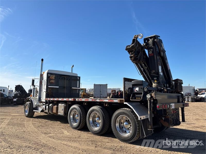 Kenworth Hiab 211 E P-5 HiDuo 6900 kg Knuckle Boom on Kenw Autogru