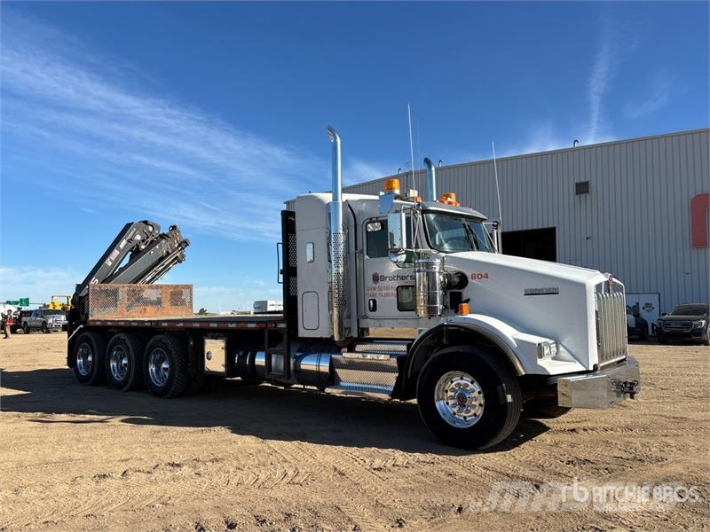 Kenworth Hiab 211 E P-5 HiDuo 6900 kg Knuckle Boom on Kenw Autogru