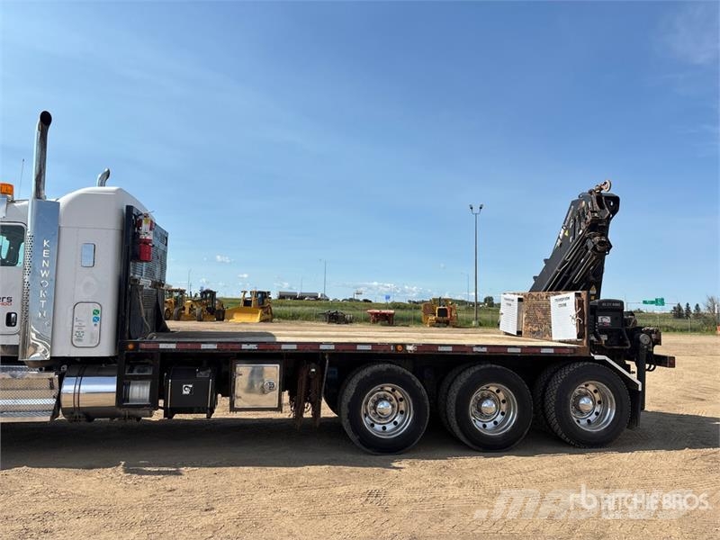 Kenworth Hiab 211EP-5 HIDUO 6900 kg Knuckle Boom on Kenwor Autogru