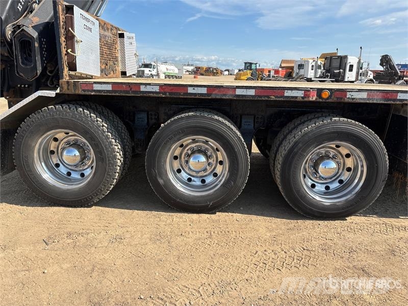 Kenworth Hiab 211EP-5 HIDUO 6900 kg Knuckle Boom on Kenwor Autogru
