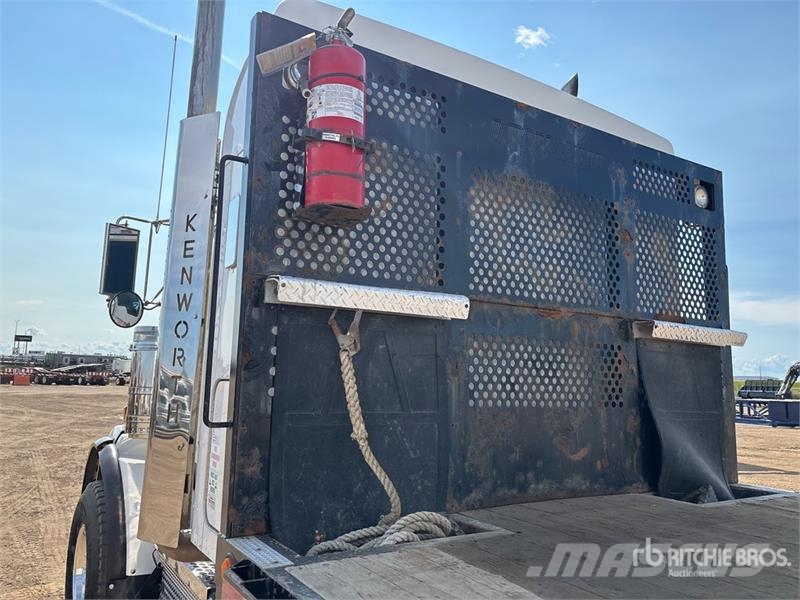 Kenworth Hiab 211EP-5 HIDUO 6900 kg Knuckle Boom on Kenwor Autogru