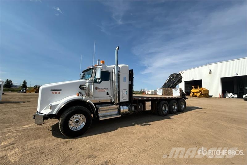 Kenworth Hiab 211EP-5 HIDUO 6900 kg Knuckle Boom on Kenwor Autogru