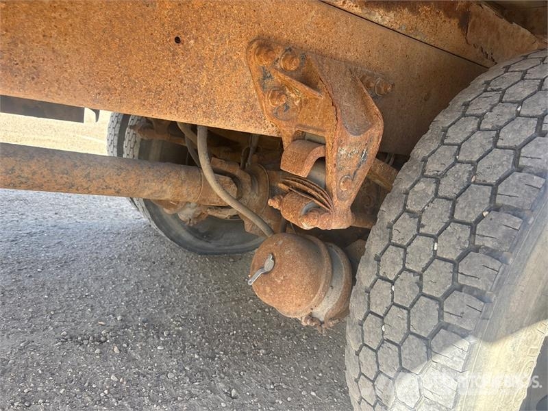 Kenworth Hiab HIAB 200 C-5 Knuckle Boom on  Kenworth T370 4 Tovornjaki z žerjavom