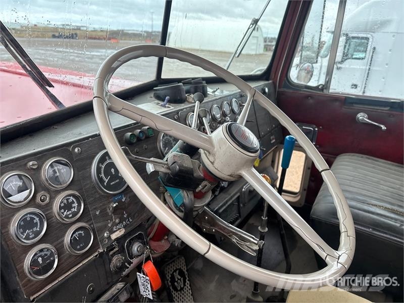 Kenworth LW900 6x4 Bed Truck Plošinové nákladné automobily/nákladné automobily so sklápacími bočnicami