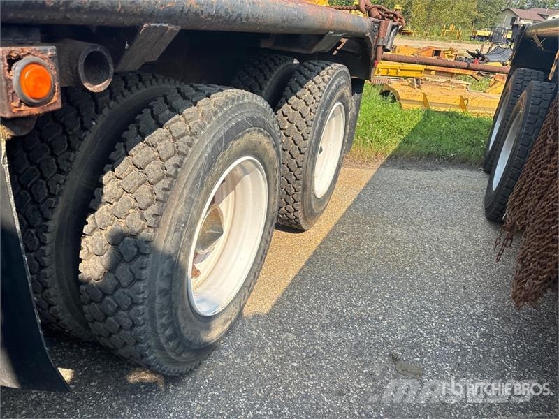 Kenworth LW900GL 6x4 285 in WB Bed Truck Flatbed / Dropside trucks