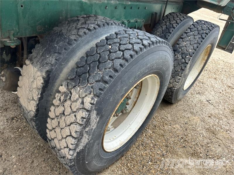 Kenworth LW924 6x4 Bed Truck Kamioni sa otvorenim sandukom
