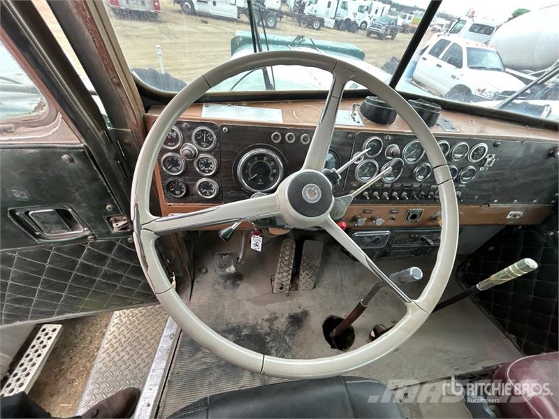 Kenworth LW924 6x4 Bed Truck Kamioni sa otvorenim sandukom