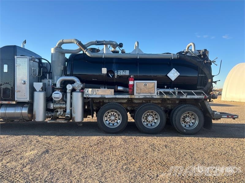 Kenworth on Kenworth T800 8x6 Combination Wash/ Vacuum Tan Saug- und Druckwagen