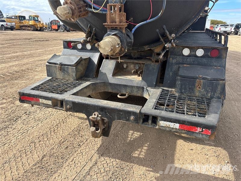 Kenworth on  Kenworth T-800 8x6 Sleeper Combination Wash/ V Paine-/imuautot