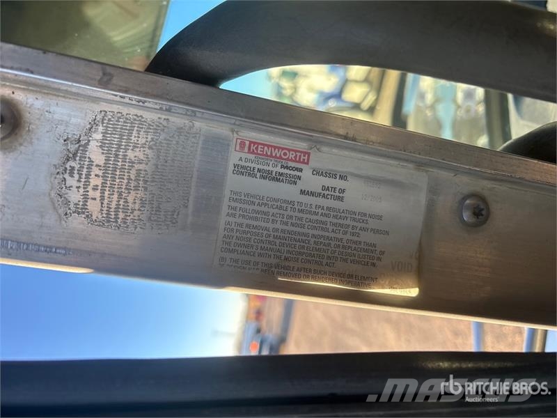 Kenworth on Kenworth T800 8x6 Combination Wash/ Vacuum Tan Saug- und Druckwagen