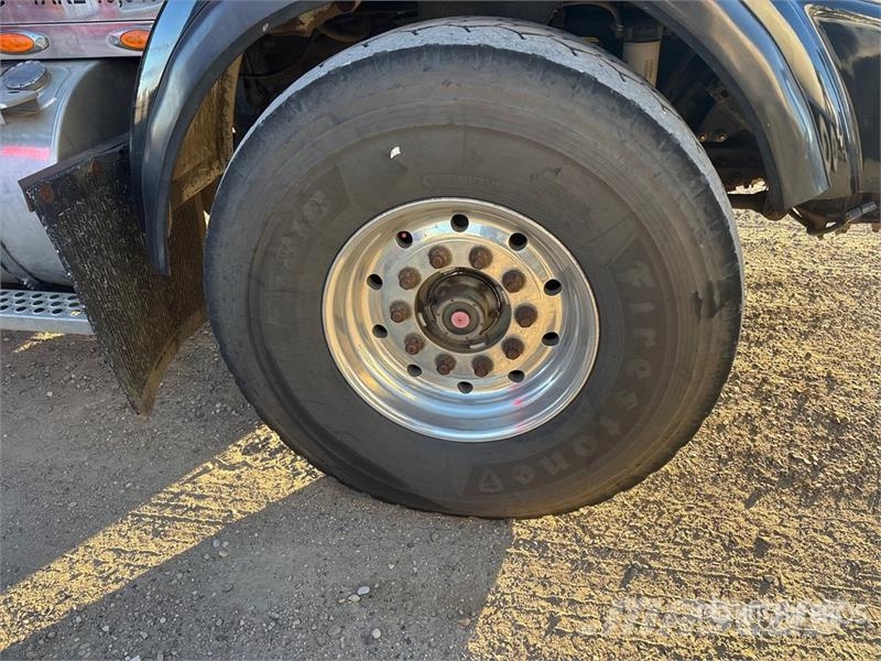 Kenworth on Kenworth T800 8x6 Combination Wash/ Vacuum Tan Saug- und Druckwagen