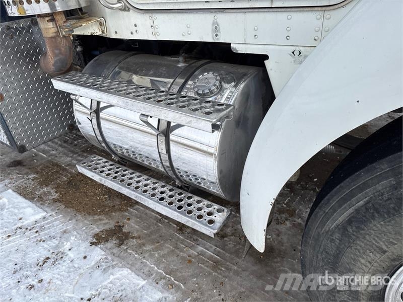 Kenworth on Kenworth T300 6x4 Vacuum Excavator Truck Kombiji / vakuumski kamioni