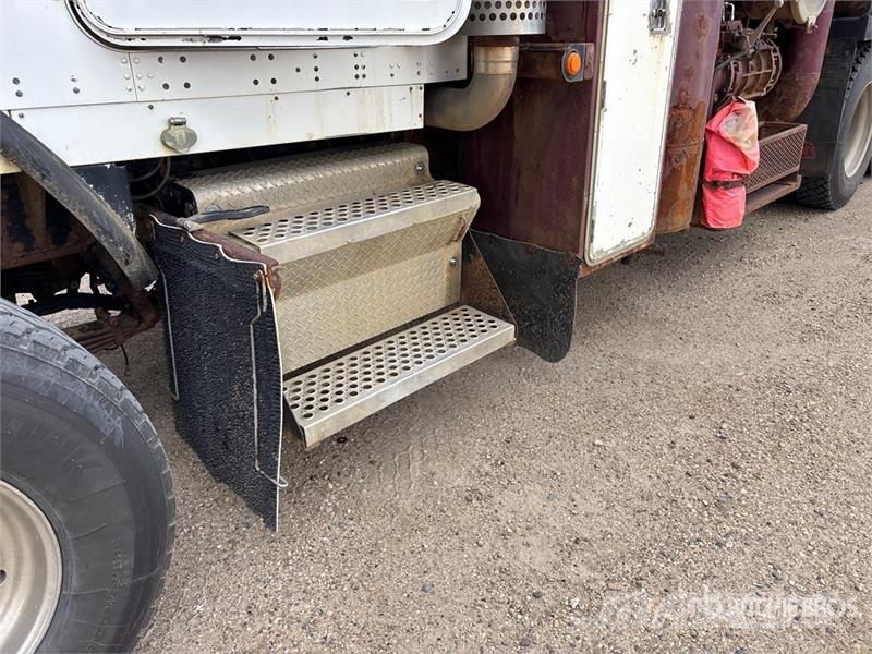 Kenworth on Kenworth T-800 6x4 Vacuum Excavator Truck Combi / vacuum trucks