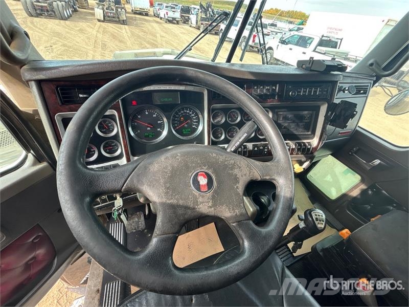 Kenworth on  Kenworth T-800 8x6 Sleeper Combination Wash/ V Paine-/imuautot