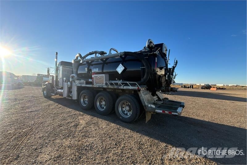 Kenworth on Kenworth T800 8x6 Combination Wash/ Vacuum Tan Saug- und Druckwagen