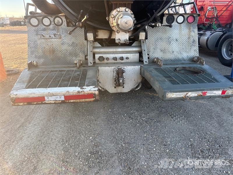 Kenworth on Kenworth T800 8x6 Combination Wash/ Vacuum Tan Saug- und Druckwagen