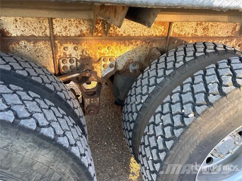 Kenworth on Kenworth T800 8x6 Combination Wash/ Vacuum Tan Saug- und Druckwagen