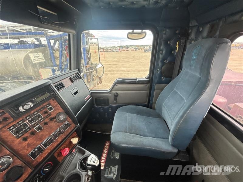Kenworth on Kenworth T-800 6x4 Vacuum Excavator Truck Combi / vacuum trucks