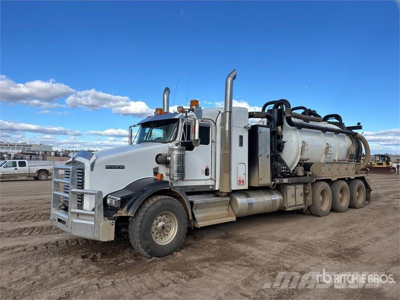 Kenworth on Kenworth T-800 8x6 Sleeper Combination Wash/ V Kombi vozila/ vakum kamioni