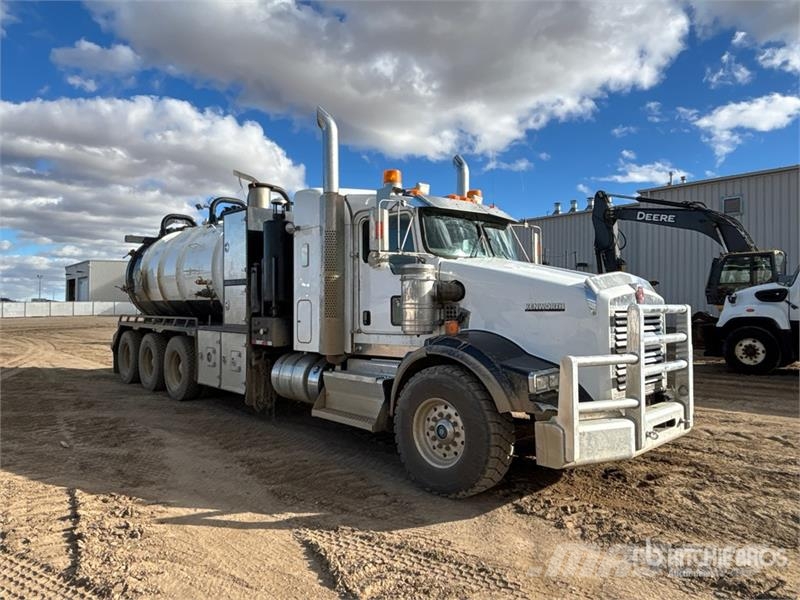 Kenworth on Kenworth T-800 8x6 Sleeper Combination Wash/ V Kombi vozila/ vakum kamioni