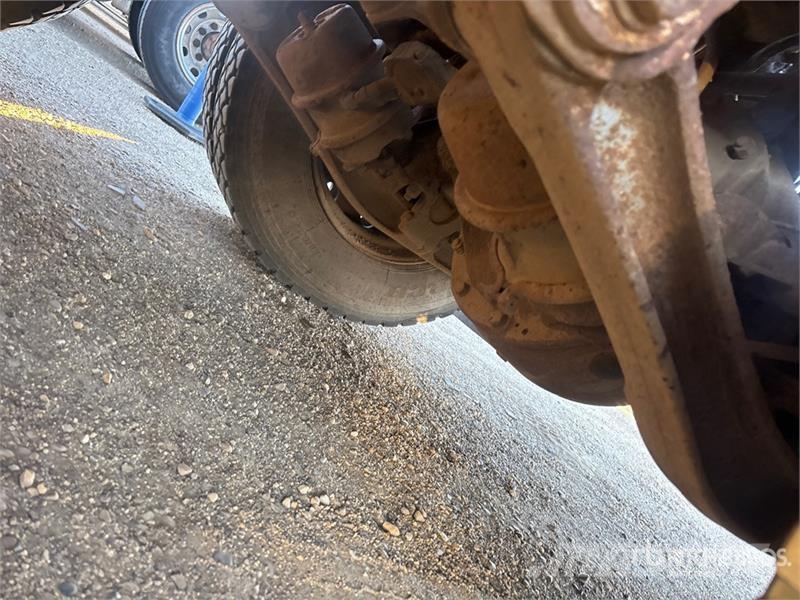 Kenworth on Kenworth T800 8x6 Combination Wash/ Vacuum Tan Saug- und Druckwagen