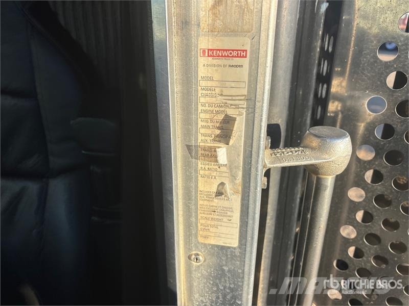 Kenworth on Kenworth T800 8x6 Combination Wash/ Vacuum Tan Saug- und Druckwagen
