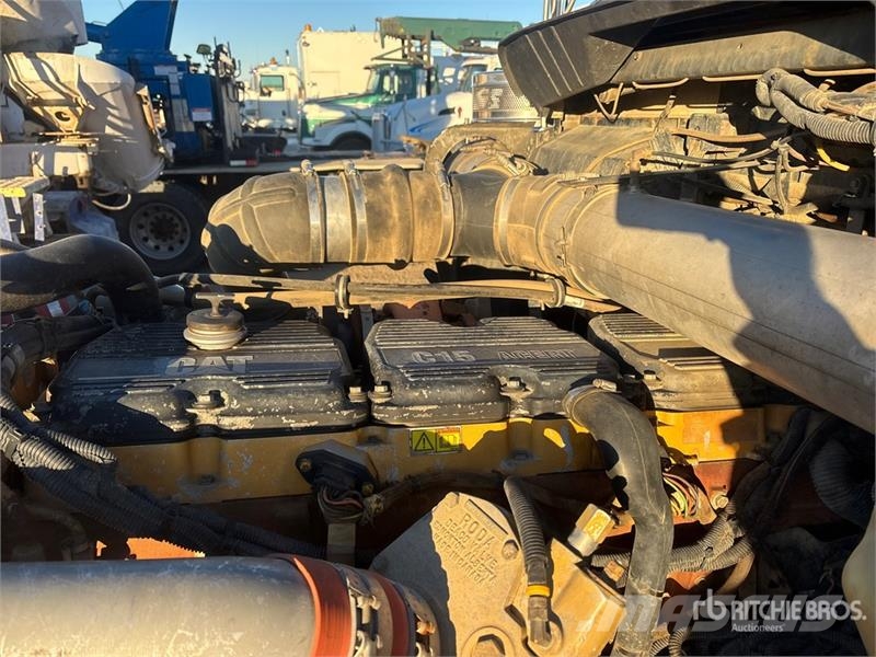Kenworth on Kenworth T800 8x6 Combination Wash/ Vacuum Tan Saug- und Druckwagen