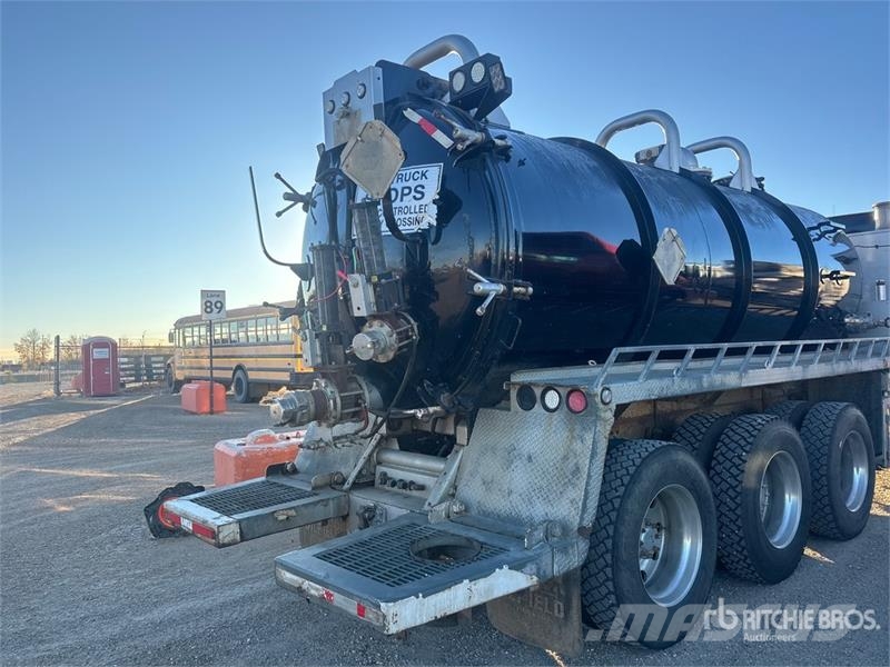 Kenworth on Kenworth T800 8x6 Combination Wash/ Vacuum Tan Saug- und Druckwagen