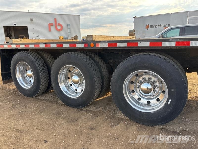 Kenworth Palfinger PK 23500 Knuckle Boom on Kenworth T800 Crane trucks