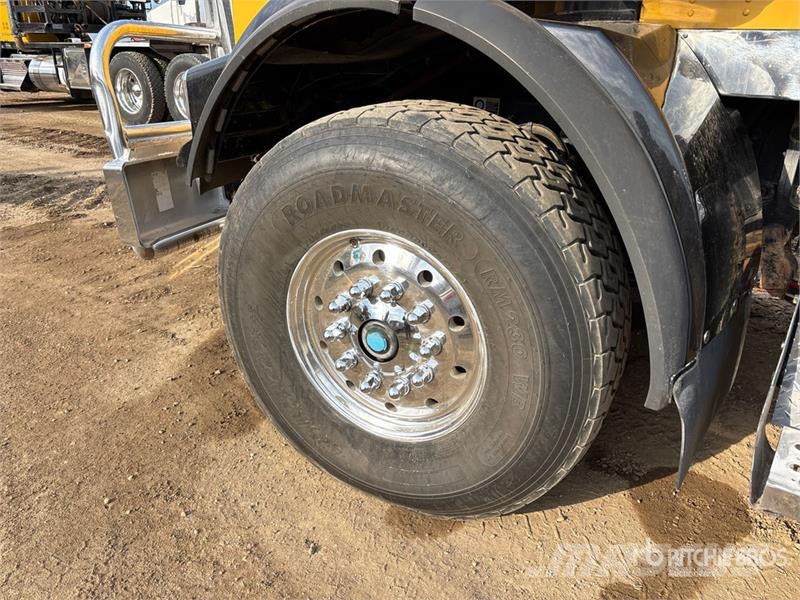 Kenworth Palfinger PK 23500 Knuckle Boom on Kenworth T800 Crane trucks