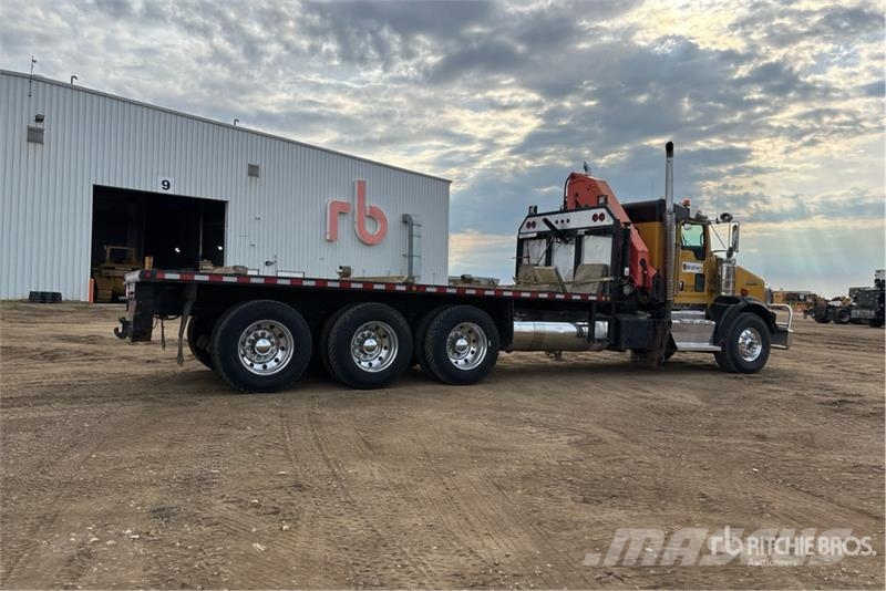 Kenworth Palfinger PK 23500 Knuckle Boom on Kenworth T800 Crane trucks