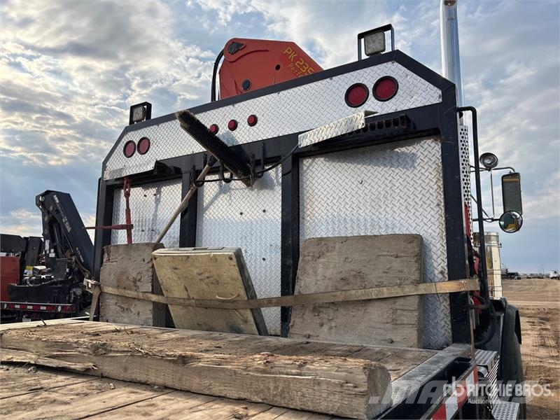 Kenworth Palfinger PK 23500 Knuckle Boom on Kenworth T800 Crane trucks